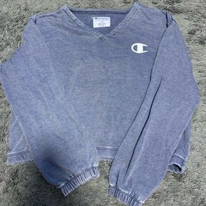 cropped champion v neck crew